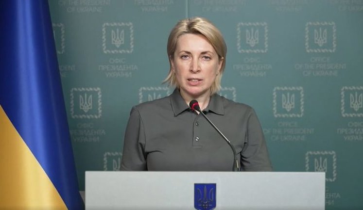 Three humanitarian corridors are planned for Wednesday - Vereshchuk