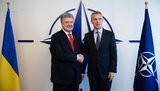 Poroshenko meets with Stoltenberg in Brussels. VIDEO&PHOTOS