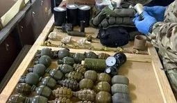 Збут 500 кг вибухівки за $88 тис: ДБР оголосило підозри військовим