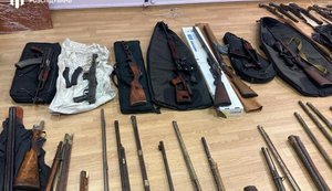 Колишній нардеп, викритий на крадіжці культурних цінностей з Криму, передав свою колекцію музею. ВІДЕО+ФОТОрепортаж