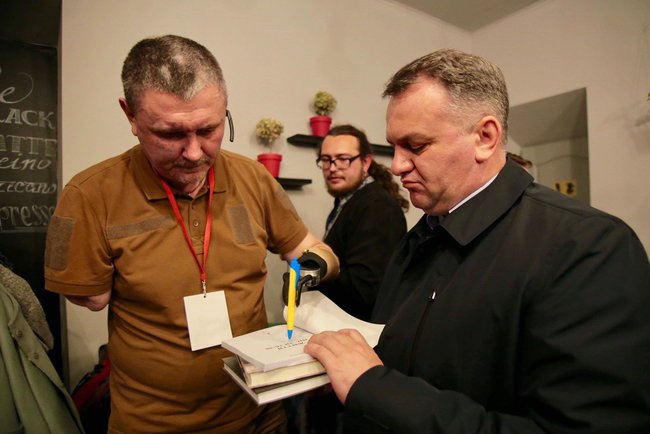 Что читают украинские политики и топ-чиновники? 24