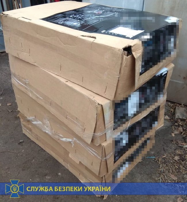 На Черкасщине обезврежена хакерская группировка, кравшая средства клиентов электронных платежных систем Европы и США, - СБУ 03