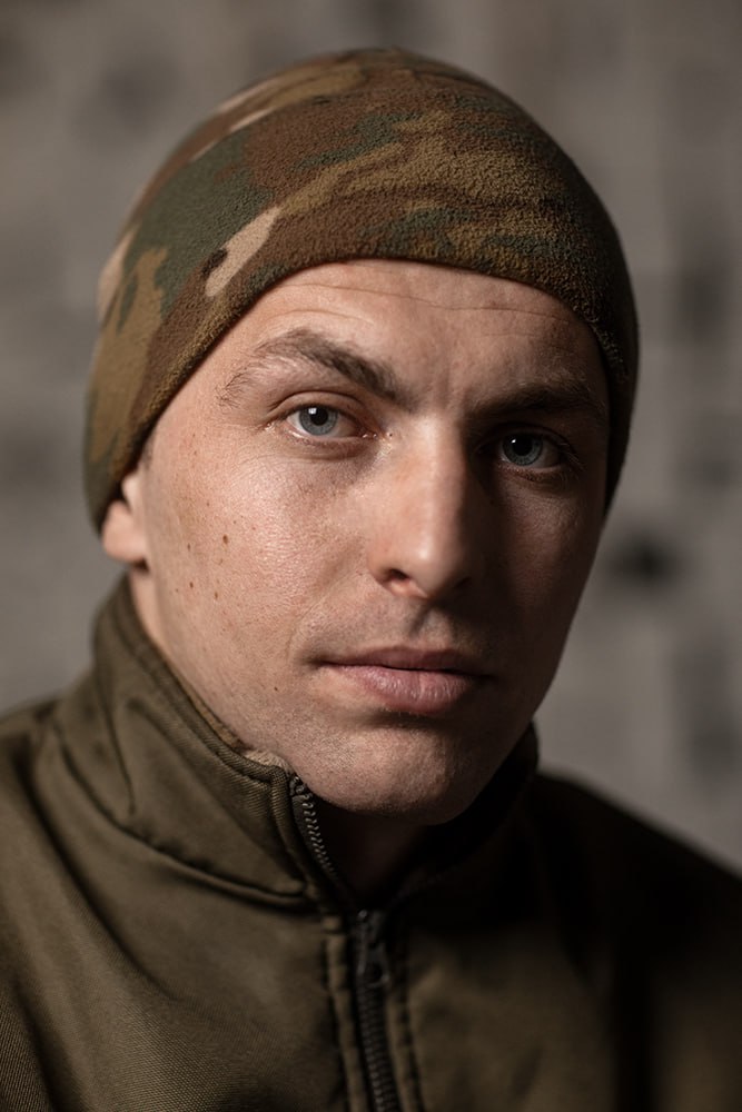 Командир 1-го батальйону 67-ої бригади Юрій Капустяк, позивний Капуста: З 1 липня наш підрозділ носитиме ім’я Героя України Дмитра Коцюбайла, друга Да Вінчі 03