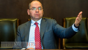 Степанов заявил о планах по созданию Института вакцин