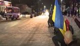 Погибшего героя Михаила Димитрова с позывным Гайдамака жители города Смела встретили на коленях. ВИДЕО