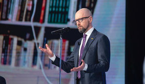 Яценюк: Родовая травма для Путина - это потеря Украины, он хочет ее вылечить. ВИДЕО