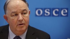 Жители двух оккупированных сел на Донбассе "просто отрезаны" от внешнего мира, - Апакан
