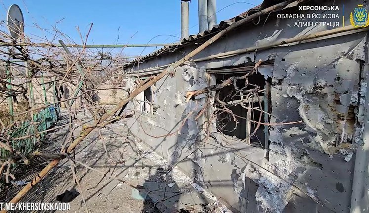 Российские военные оборвали жизнь еще одного жителя Херсона, еще один – ранен. ВИДЕО