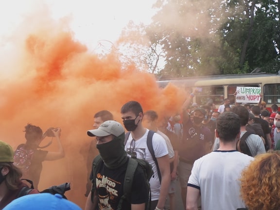 Мітингувальники під судом над Стерненком перекрили вулицю Дегтярівську 06