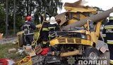 Пьяное ДТП в Ривном: микроавтобус снес электроопору, 1 человек погиб, трое госпитализированы. ВИДЕО+ФОТОрепортаж