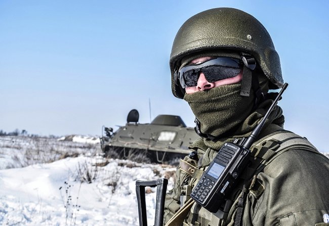 Луцкие нацгвардейцы потренировались в ведении боя в полевых условиях 01
