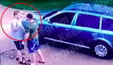 У відповідь на зауваження про неправильну парковку киянин приставив до голови сусіда пістолет. ВІДЕО