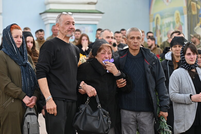 Прощання з полеглим воїном Денисом Зеленим