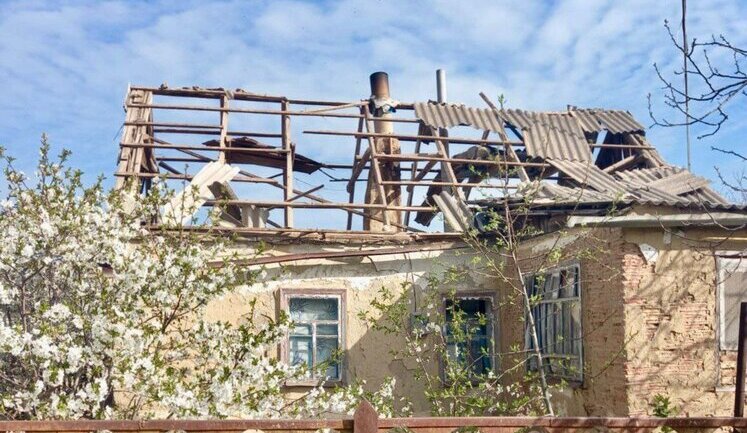 Росіяни обстріляли з артилерії село Біленьке на Запоріжжі: пошкоджено будинки і транспорт