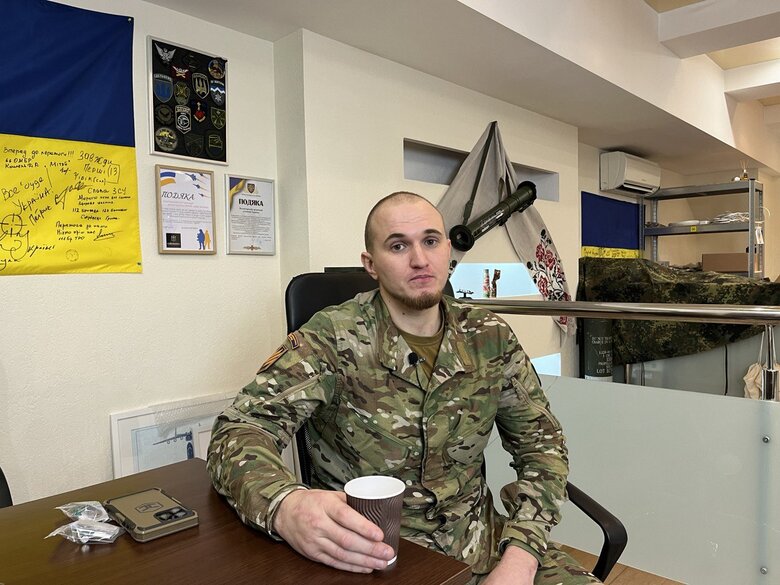 Командир БПС 3 ОШБр Микола Волохов (Абдула): Від держави партію більше як 100 FPV-дронів одномоментно ми ніколи не отримували, а мінімальна потреба бригади на місяць - 1000 шт. 02