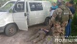 Поліцейські накрили ОЗУ торговців вогнепальною зброєю на Вінниччині. ВІДЕО+ФОТОрепортаж