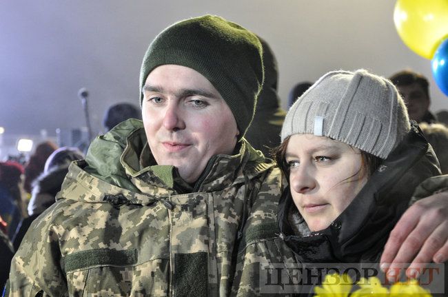 Heroes, welcome home!” liberated Ukrainian hostages enjoy warm reception at Boryspil airport 28