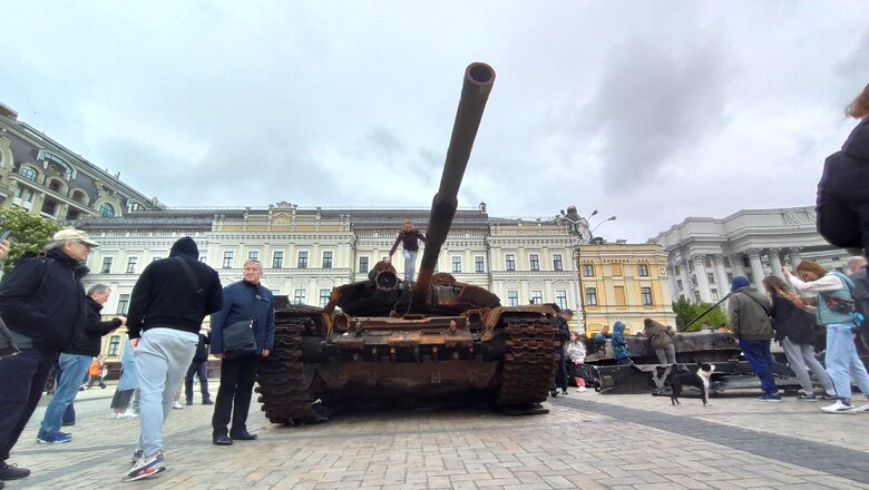 Танк, БМД та Тигр: В центрі Києва відкрилась виставка демілітаризованої техніки російських окупантів 50