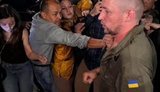 Дві черги. Одна країна