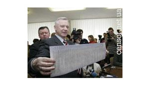 Давыдович показал как будут выглядеть бюллетени и рассказал о защите от фальсификаций. ФОТОрепортаж.