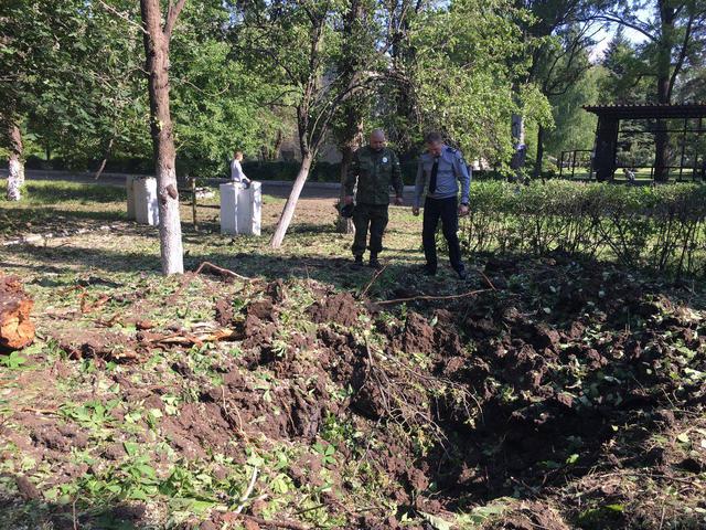 Боевики обстреляли школу в Красногоровке, - Аброськин 01 Боевики обстреляли школу в Красногоровке, - Аброськин 01