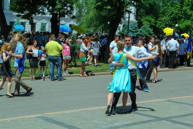 школа парад выпуск