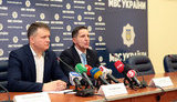МВС буде політично нейтральним щодо обох кандидатів, які вийшли до другого туру, - радник глави МВС Варченко. ФОТО