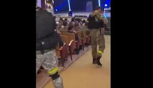 На спектакле в России актеры в форме ВСУ "расстреливали" зрителей. ВИДЕО