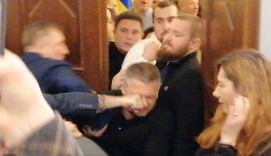 Сподіваюся, справу доведуть до кінця, - Разумков про бійку в Раді між екснардепами від "Свободи" і нардепом Богданцем. ВIДЕО