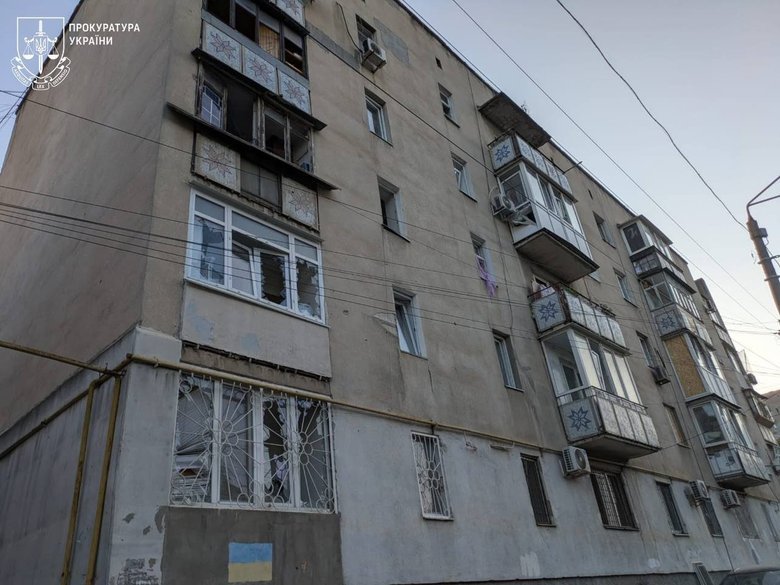 Росія вдарила ракетами по Одесі та Одеському району: двоє загиблих, 10 постраждалих, зруйновано СТО