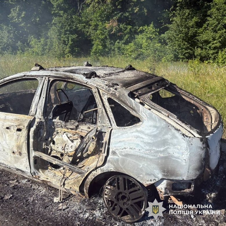 FPV-дрон РФ атакував цивільне авто на Харківщині