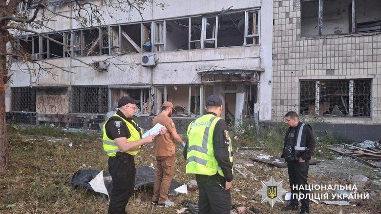 Поліцейський став жертвою балістичної атаки РФ на Київ
