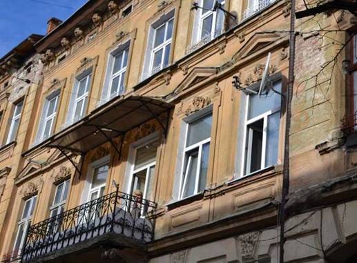 Чоловік влаштував стрілянину з вікна своєї квартири у Львові, а потім застрелився сам, - Нацполіція 01 Чоловік влаштував стрілянину з вікна своєї квартири у Львові, а потім застрелився сам, - Нацполіція 01