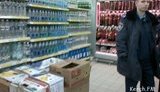 В Керчи четверо подростков отравились минералкой, купленной в супермаркете. ВИДЕО