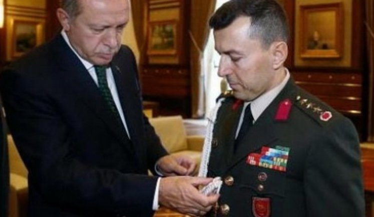 Спроба перевороту в Туреччині: затримано головного військового радника Ердогана Язичі. ФОТО