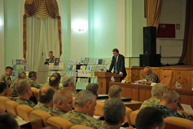 Военное образование должно быть лучшим образованием в стране, - Загороднюк 02