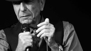 World famous Canadian singer and poet Leonard Cohen dies at 82