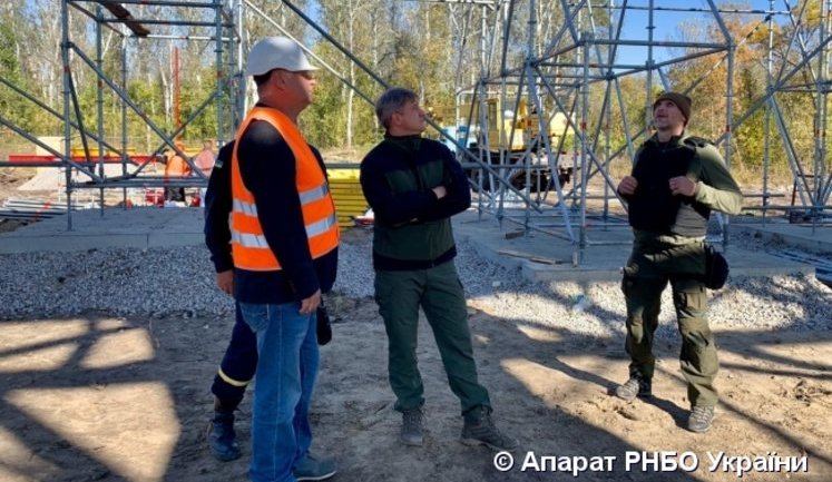 Данилюк перевірив перебіг будівництва моста в Станиці Луганській. ФОТОрепортаж