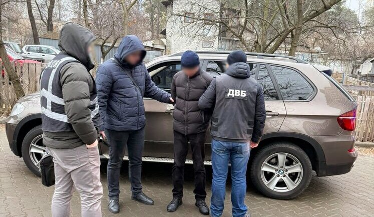 Продавали успешную сдачу экзаменов: в Киеве и в Одесской области разоблачены схемы, в которых дельцы "торговали влиянием" в Сервисных центрах МВД, - ДВБ Нацполиции. ФОТОрепортаж
