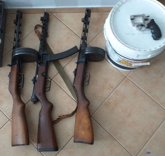 Контрабандистов, поставлявших оружие в Украину, задержали в Польше 07