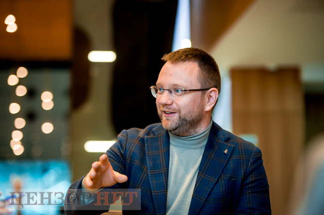 Нардеп СН Олег Дунда: У нас мільйони громадян із російськими паспортами, а ми робимо вигляд, що все нормально. Держава офіційно не знає, хто, де і які громадянства має 05