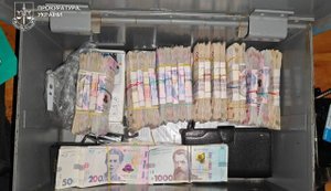 Підпільні цехи та контрафакт на 50 млн грн: до суду скеровано справу щодо учасників злочинної групи. ФОТОрепортаж