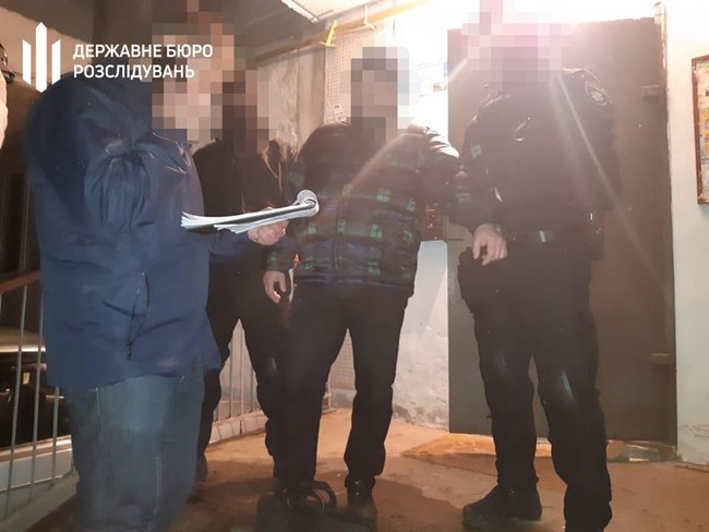 На Волині на хабарі в 3 тис. дол. затримано начальника відділу ГУ Нацполіції, - ДБР 01