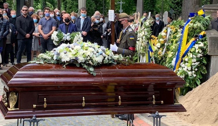 Композитора Мирослава Скорика похоронили на Лычаковском кладбище во Львове. ФОТО