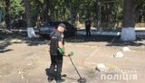 Неизвестные бросили две гранаты к автомобилю мужчины в Одессе, в результате взрыва никто не пострадал, - МВД. ФОТОрепортаж