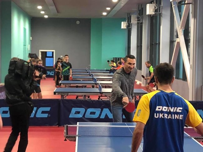 Брати Клички відкрили оновлений легкоатлетичний манеж у Києві 36