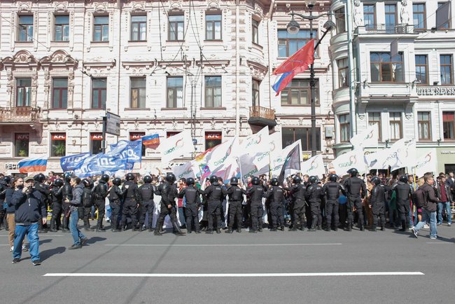 На первомайских акциях в России задержали 124 человека 18
