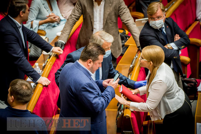 Радісна Верещук, Корнієнко, який насмішив зал, вітання Гетманцева Королевській і розуміючий погляд Третьякової на Тищенка, - робота ВР 17 липня 17