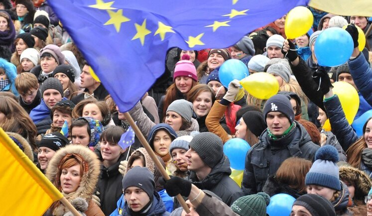 Украина отмечает 10-ю годовщину Революции Достоинства. ФОТОрепортаж