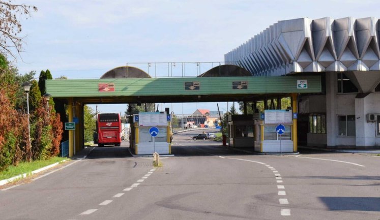 Пункт пропуску "Тиса" на кордоні з Угорщиною призупинив роботу: причина – відсутність електропостачання